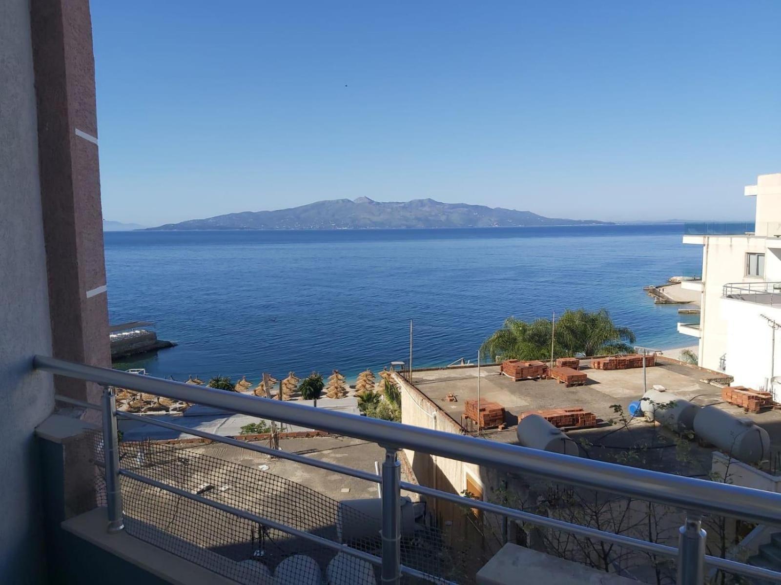 Susy Sea View Apartment ساراندا المظهر الخارجي الصورة
